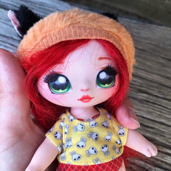 ❤️Na! Na! Na! Surprise Roxie Foxy Doll Red hair Series 1 - Picture 4 of 10